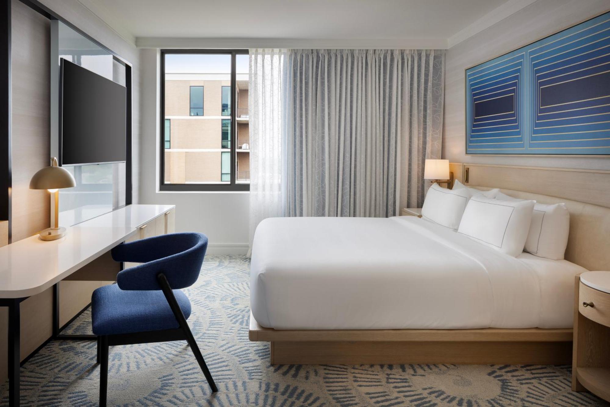 One-Bedroom King Suite